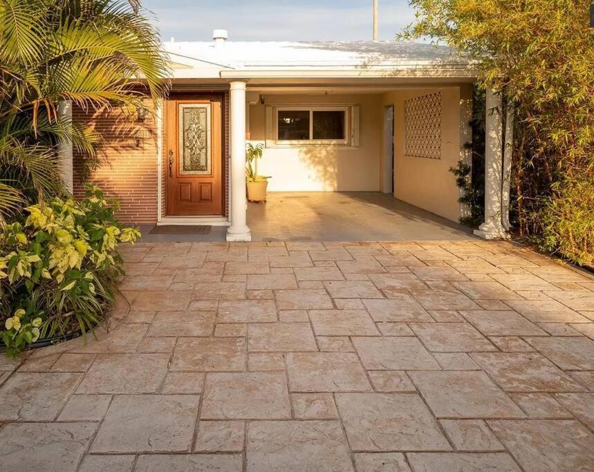 Lovely 3-Bd, Walk To Bars, 9 Min Drive From Beach! Heated Pool. Fort Lauderdale Luaran gambar