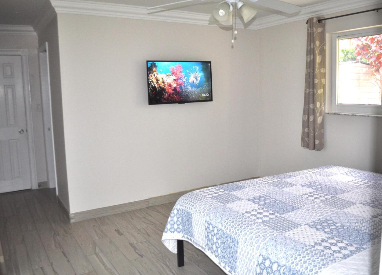 Lovely 3-Bd, Walk To Bars, 9 Min Drive From Beach! Heated Pool. Fort Lauderdale Luaran gambar