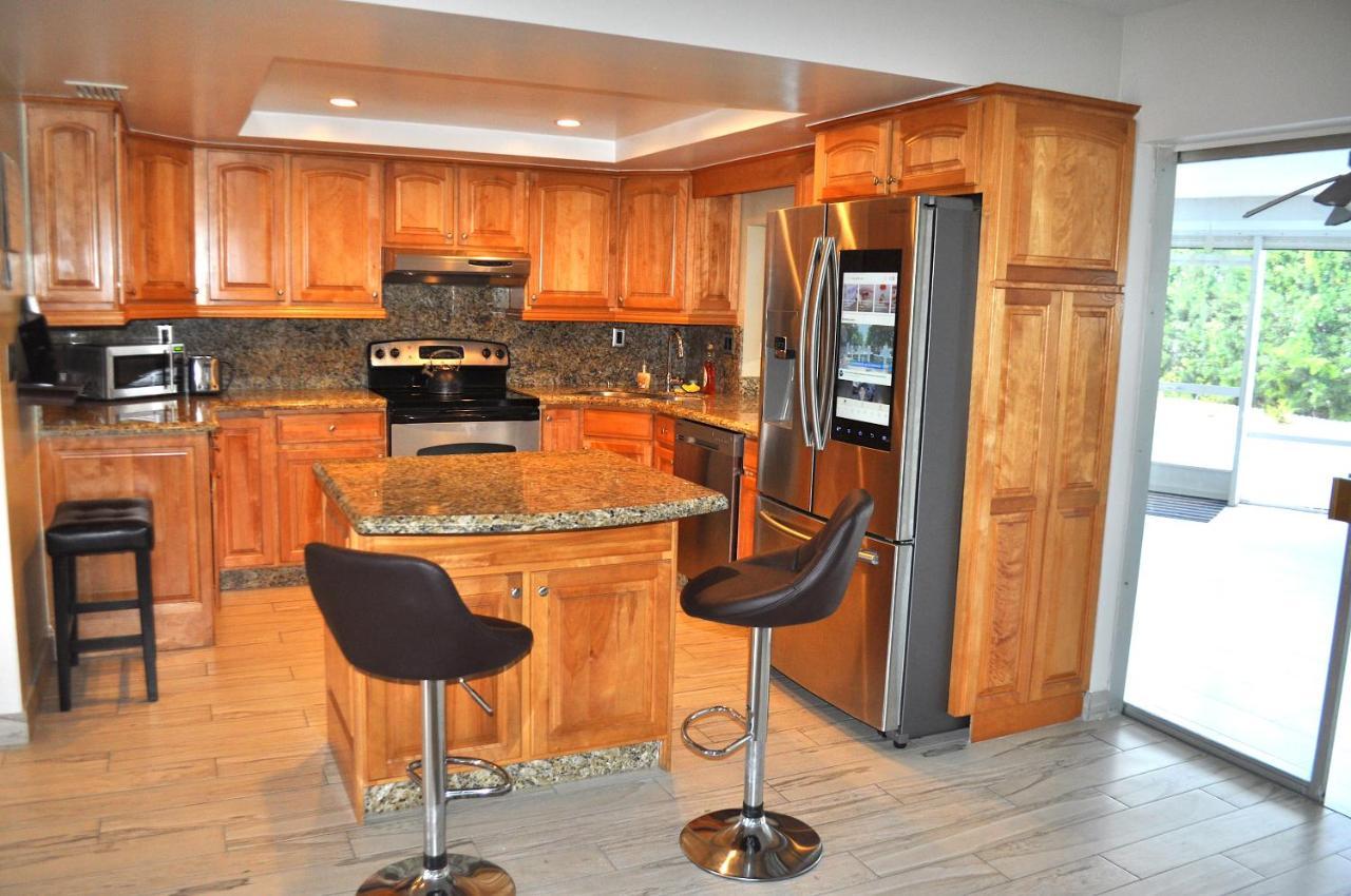 Lovely 3-Bd, Walk To Bars, 9 Min Drive From Beach! Heated Pool. Fort Lauderdale Luaran gambar